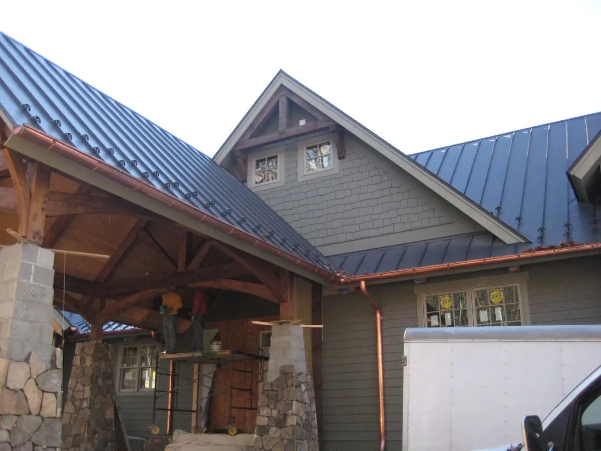 Craftsman Roofing team delivering quality roofing work in Crestview Villa
